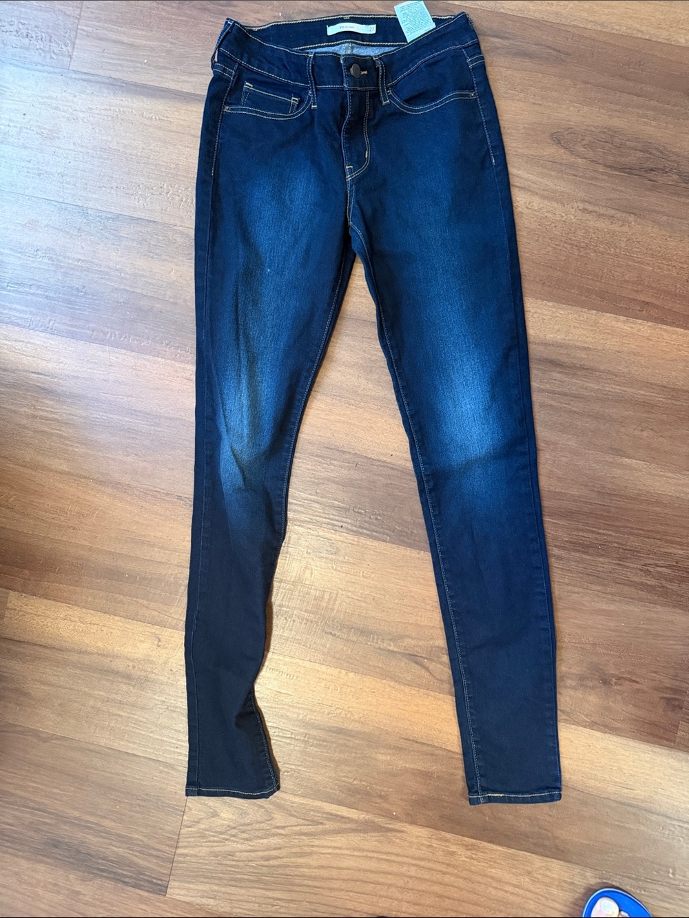 Levi’s High-Rise Dark Blue Skinny Women’s Jeans